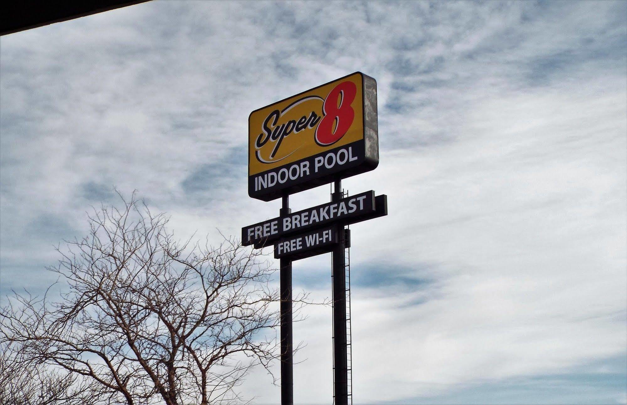 Super 8 By Wyndham Casper East/Evansville Exterior foto